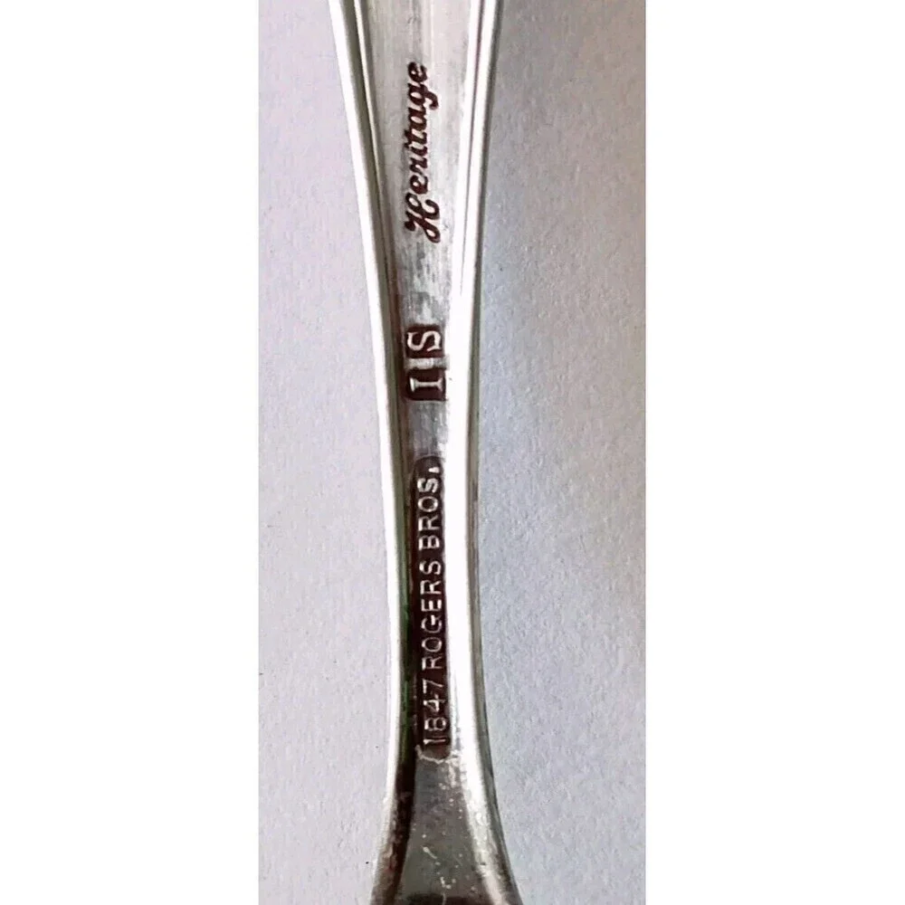 1847 Rogers Bros IS Grand Heritage Pie/Cake Server WM Rogers Butter Knife Set
